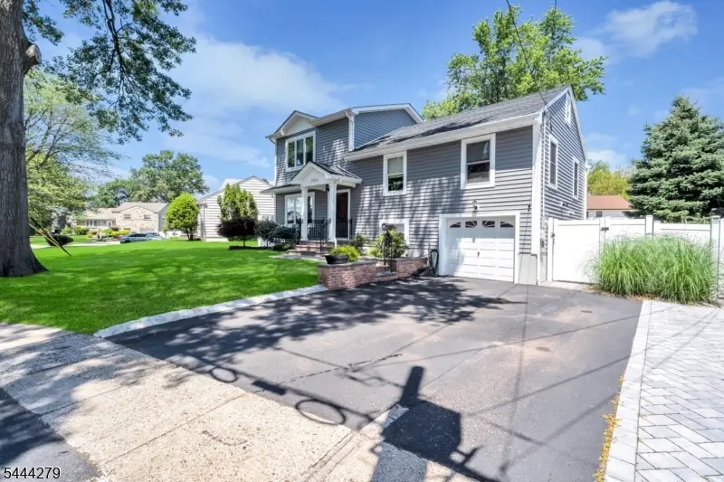 2010 Windsor Rd, Linden, NJ 07036 - #3