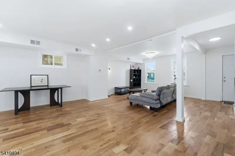 64 Willoughby St, Newark, NJ 07112 - #3