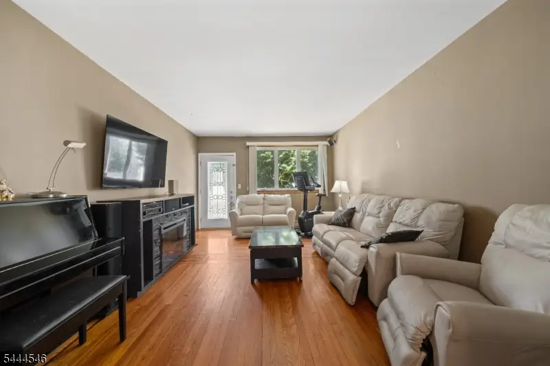 81 Huron Ave, Clifton, NJ 07013 - #2