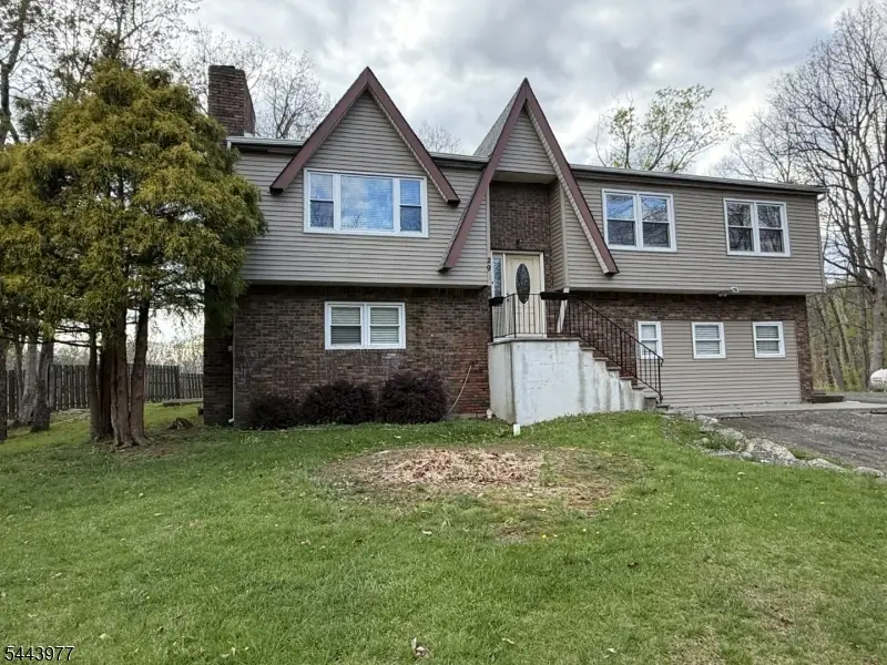 29 Billings Rd, Hopatcong, NJ 07843 - #1