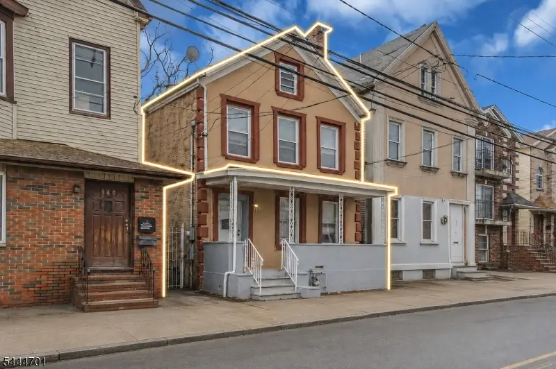 142 E Jersey St, Elizabethport, NJ 07206 - #1