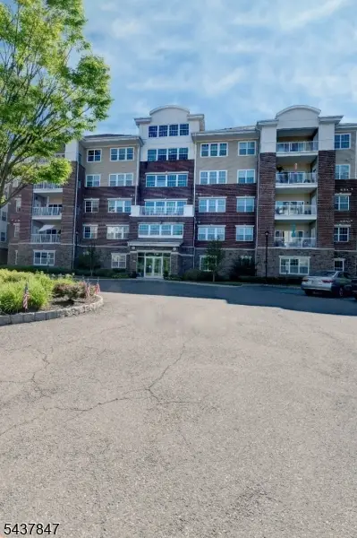 1113 Warrens Way, Wanaque, NJ 07465 - #2