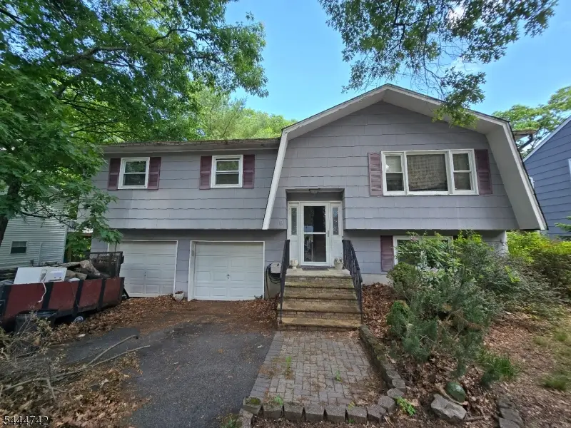 9 Marshall Trl, Hopatcong, NJ 07843 - #1