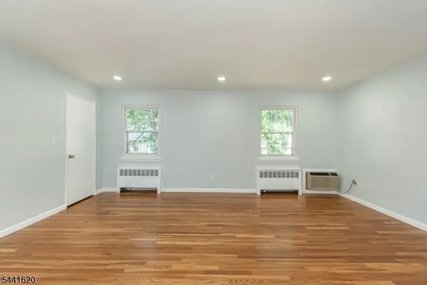 32 Wedgewood Drive #48, Verona Twp., NJ 07044