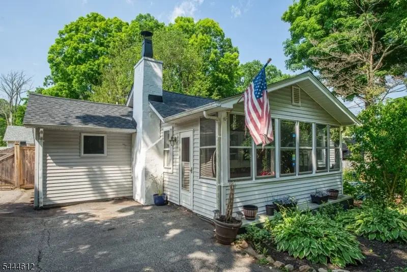 204 Keota Rd, Highland Lakes, NJ 07422 - #1