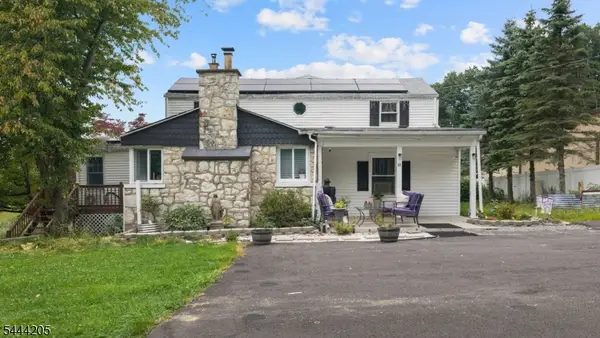 49 Hillcrest Dr, Liberty Twp., NJ 07838