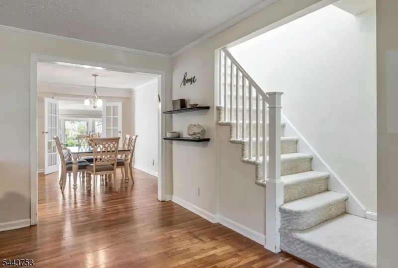 9 Midway Dr, Livingston, NJ 07039 - #3