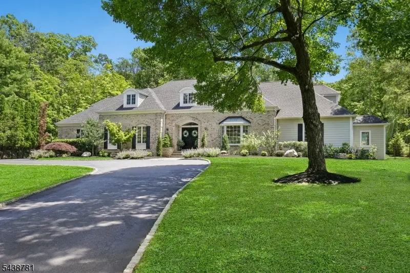 60 Nottingham Dr, Watchung, NJ 07069 - #2