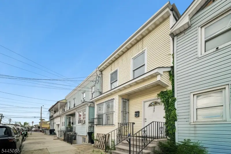 222 Astor St, Newark, NJ 07114 - #2