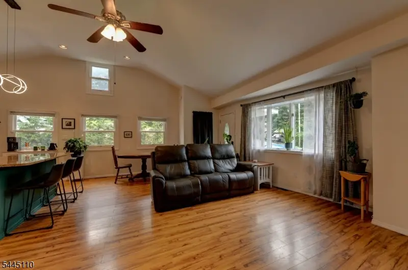 122 W Lake Shore Dr, White Meadow Lake, NJ 07866 - #3