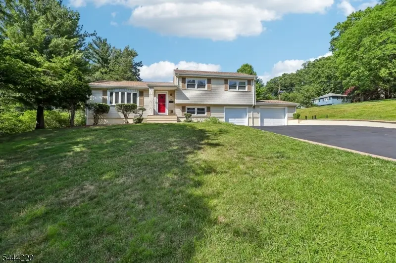54 Mountainview Dr, Cedar Grove, NJ 07009 - #1