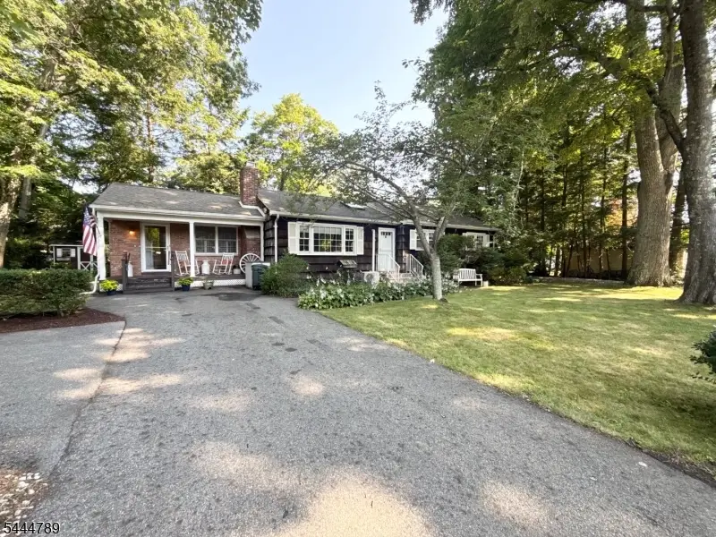 2 Mohican Trl, Oak Ridge, NJ 07438 - #2