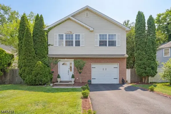 2402 Hamlette Pl, Scotch Plains Twp., NJ 07076