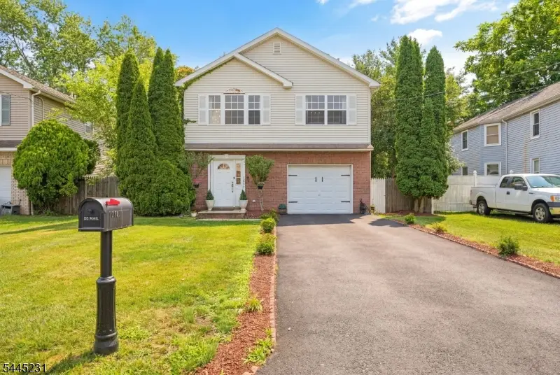 2402 Hamlette Pl, Scotch Plains, NJ 07076 - #2