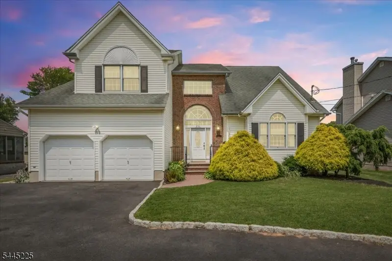 370 Westfield Ave, Clark, NJ 07066 - #1