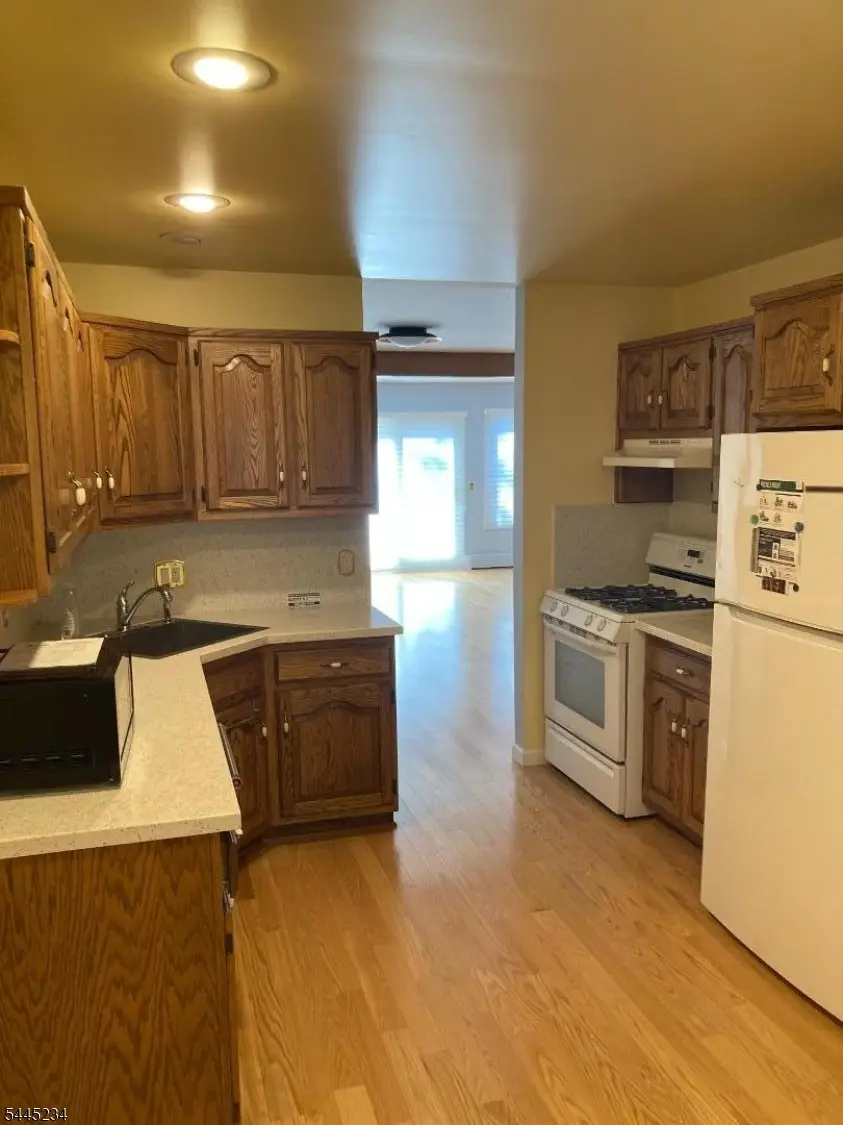 675 Raritan Rd #10, Clark, NJ 07066 - #3