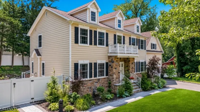 1233 Poplar Ave, Mountainside, NJ 07092 - #2