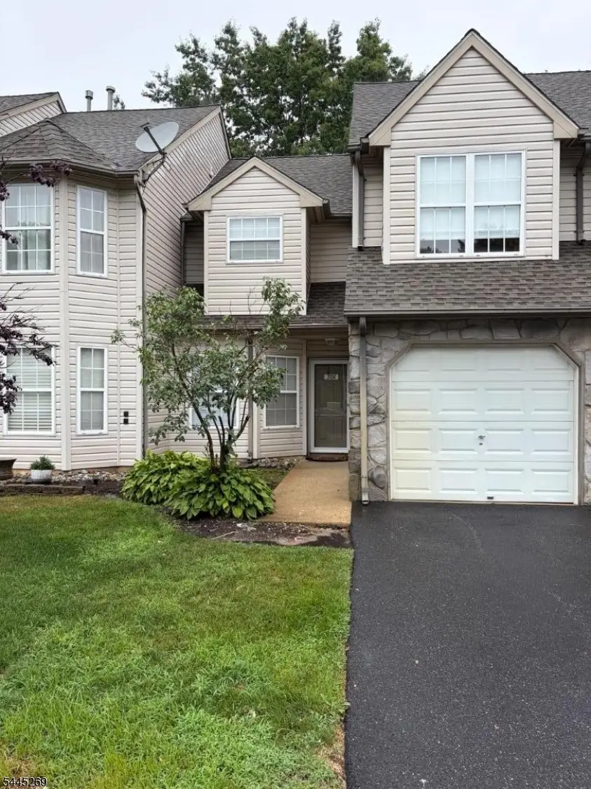 3104 Norma Pl, Toms River, NJ 08755 - #1