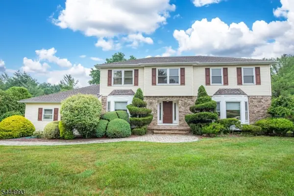 34 Parkview Dr, Roxbury Twp., NJ 07876