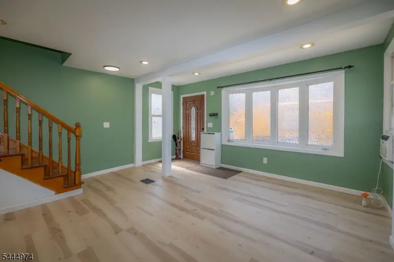 907 Bond St, Elizabeth, NJ 07201 - #3