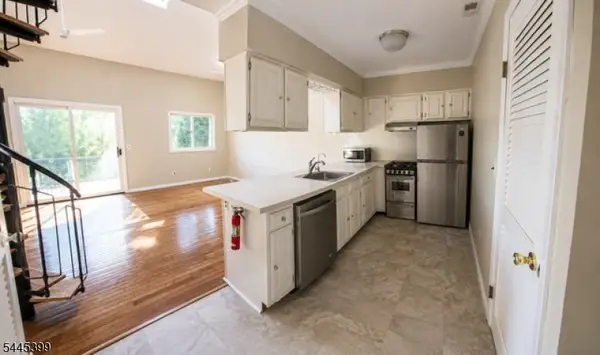 1 Red Lodge Dr, Vernon Twp., NJ 07462