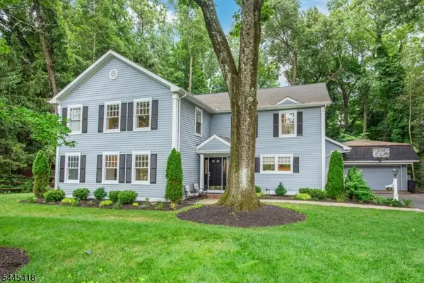 38 Valley View Ave, Summit City, NJ 07901
