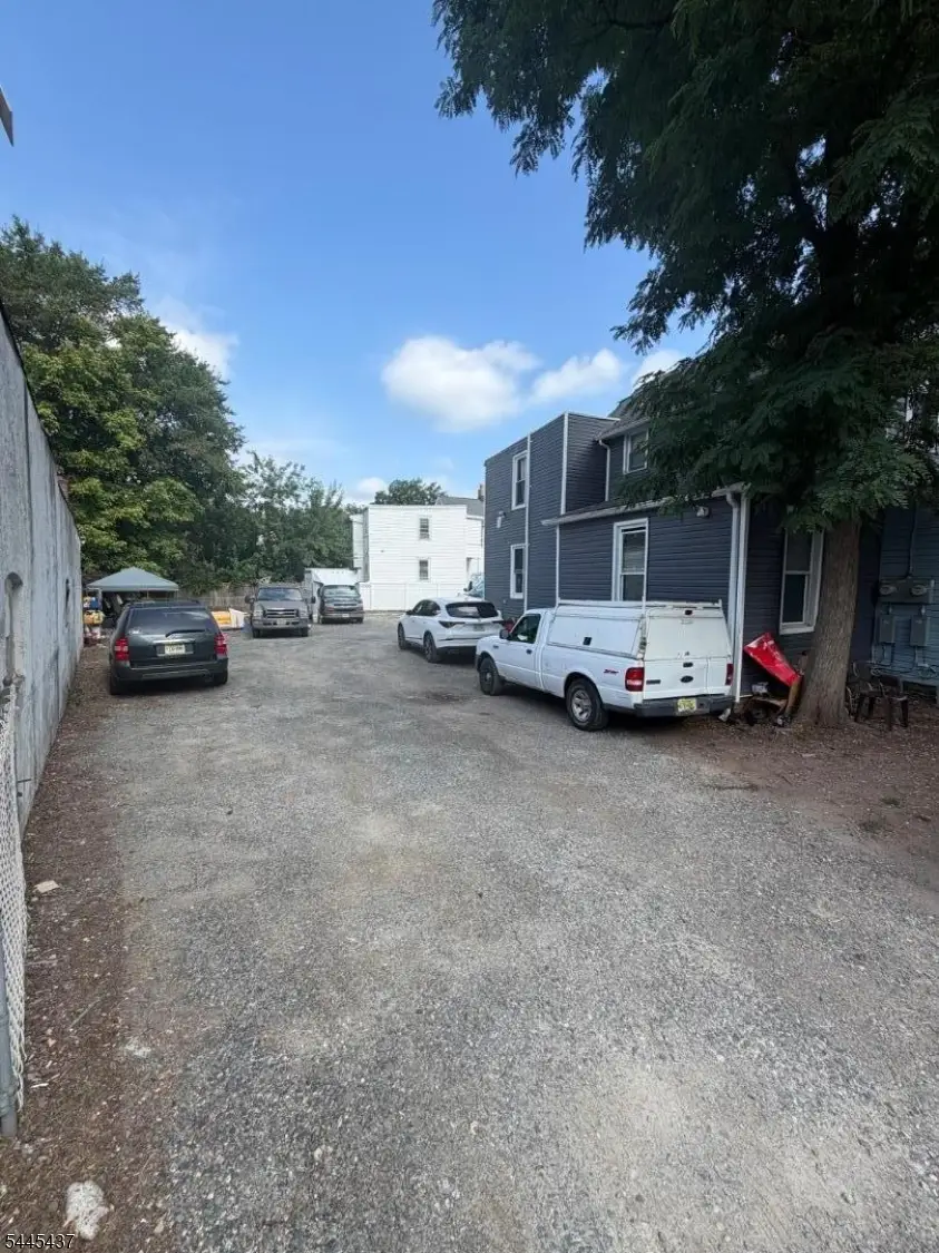 573 Valley St, City Of Orange, NJ 07050 - #3