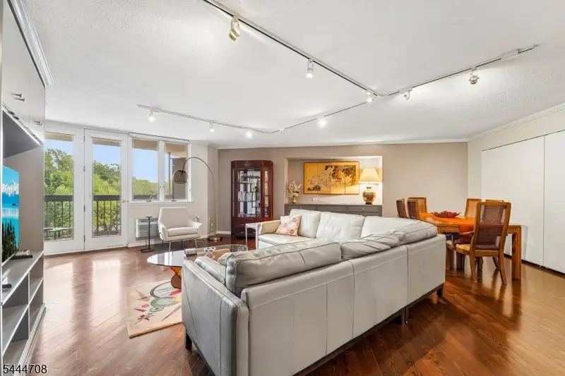 10 Smith Manor Blvd #424, West Orange, NJ 07052 - #3