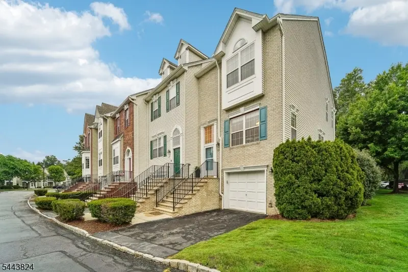 301 Cambridge Dr, Butler, NJ 07405 - #2