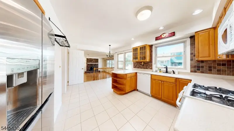 2117 Briarwood Ln, Union, NJ 07083 - #3