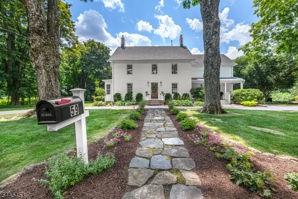 59 Hillside Rd, Chester Boro, NJ 07930