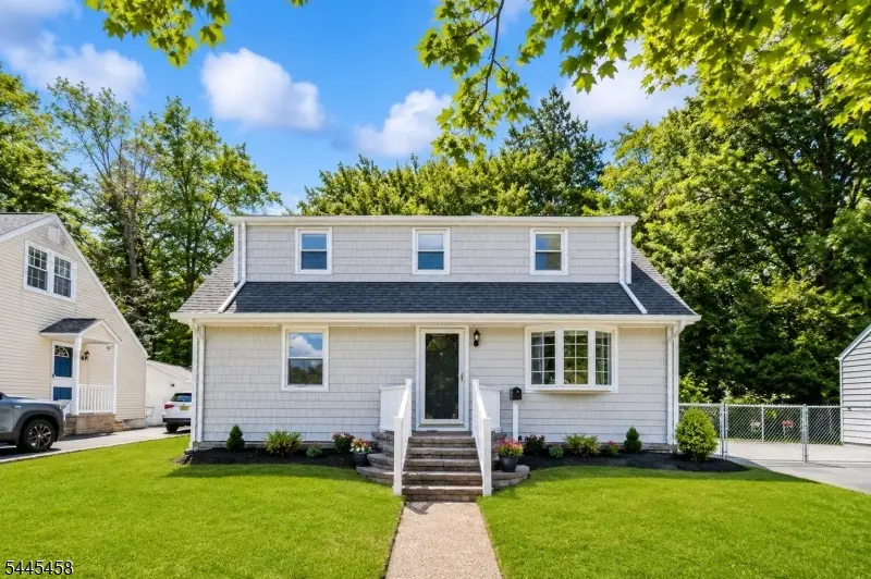 18 Farmingdale Ave, Bloomfield, NJ 07003 - #1