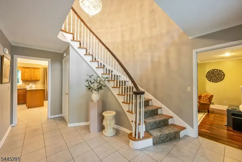 27 Cobblestone Ln, Ramsey, NJ 07446 - #2
