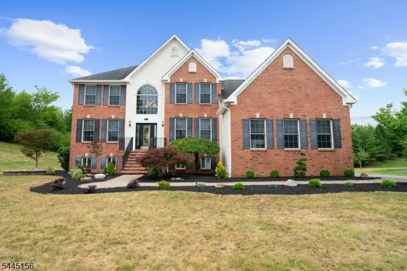 15 Providence Dr, Flemington, NJ 08822 - #1