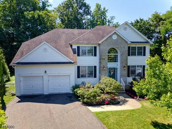6 Mccune Ct, West Orange Twp., NJ 07052