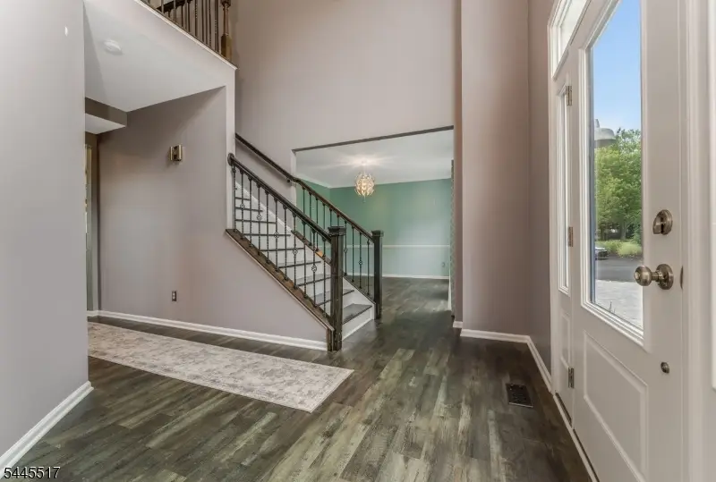 209 Kuhl Rd, Raritan, NJ 08822 - #3