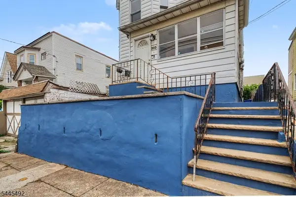 305 Pacific St, Paterson City, NJ 07503