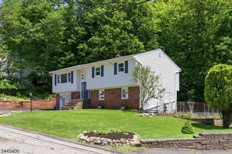 307 Nariticong Ave, Hopatcong, NJ 07843 - #3
