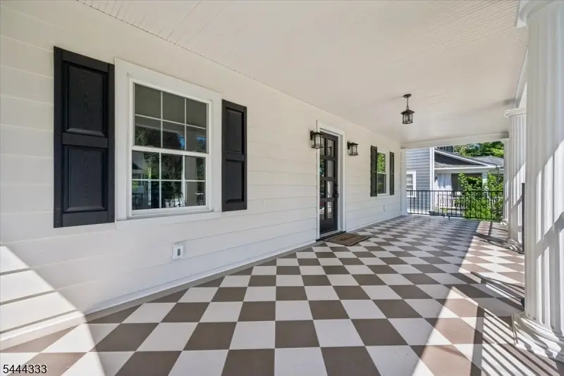18 Burchfield Ave, Cranford, NJ 07016 - #3
