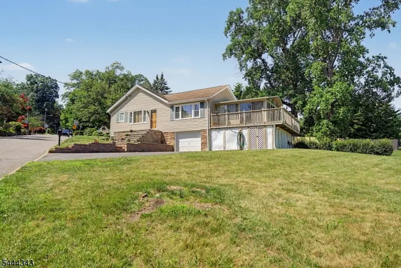 1 Clark St, Mine Hill, NJ 07803 - #2
