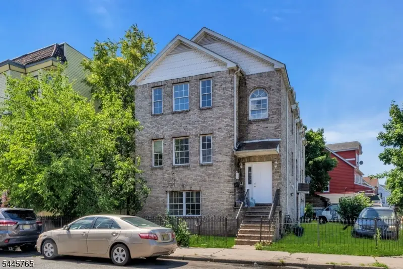 328-330 Hawthorne Ave, Newark, NJ 07112 - #2