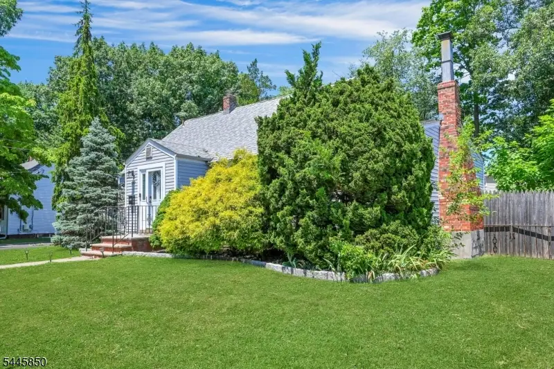 397 Pleasant Ave, New Milford, NJ 07646 - #1