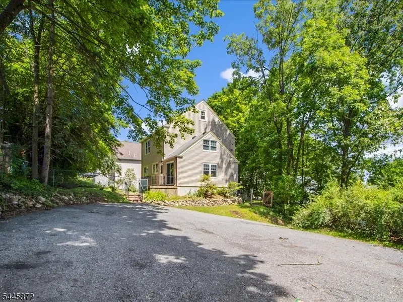 35 Jordan Ter, Dover, NJ 07801 - #3