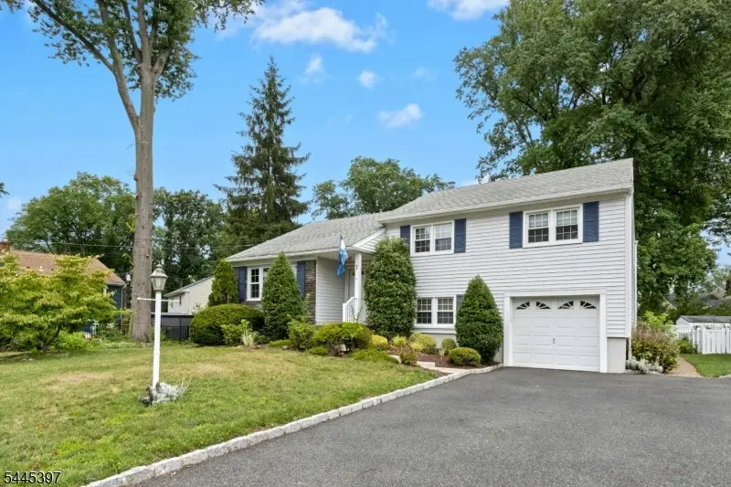 1 Aberdeen Ct, Cranford, NJ 07016 - #2