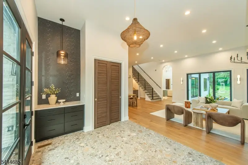 98 Haddenfield Rd, Clifton, NJ 07013 - #3