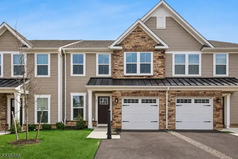 49 Owen Ct, Somerset, NJ 08873 - #2