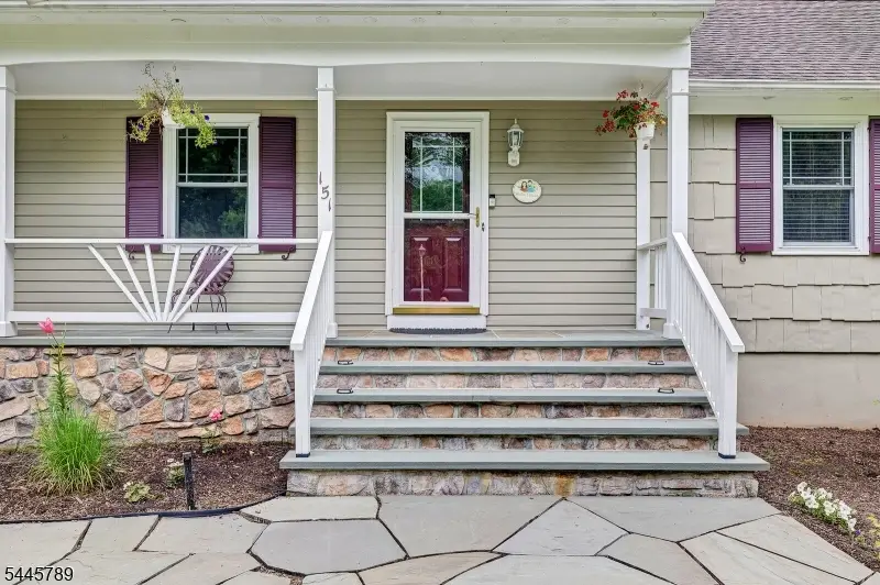 151 Cottage Pl W, Long Hill, NJ 07933 - #2