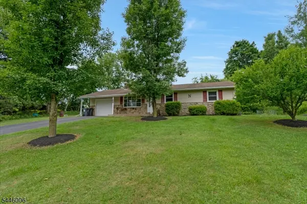 209 Spring Garden Rd, Holland Twp., NJ 08848