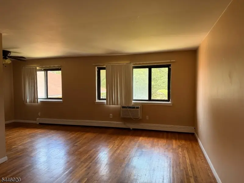 401 Highway22b33u8 #H, North Plainfield, NJ 07060 - #3