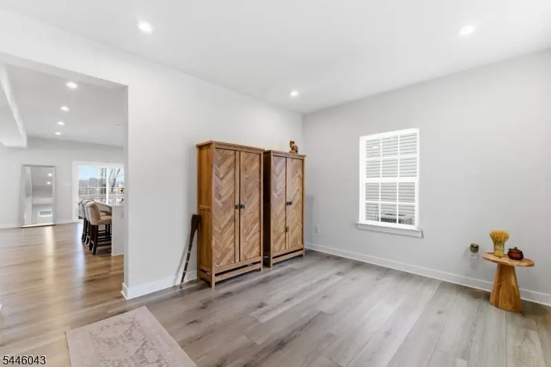 22 Oakwood Blvd, Union, NJ 08827 - #2